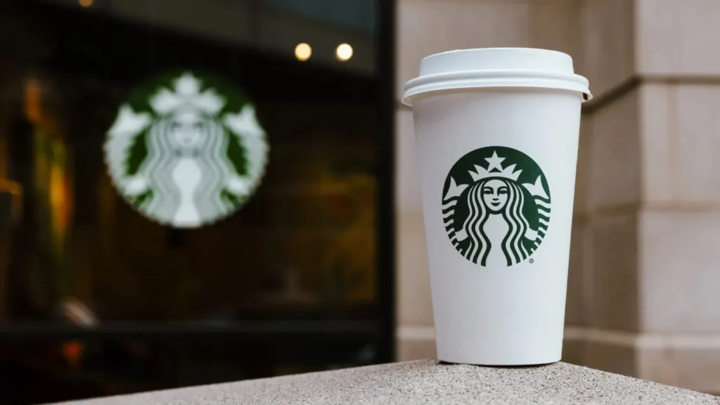 Starbucks Kuzey Amerika Operasyonlarında 250 Mağazasını Kapatma Kararı Aldı