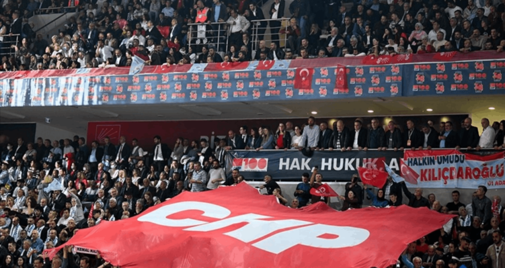 Ümit Uysal Kılıçdaroğlu aday olmazsa CHP genel başkanlığına aday olacağını açıkladı