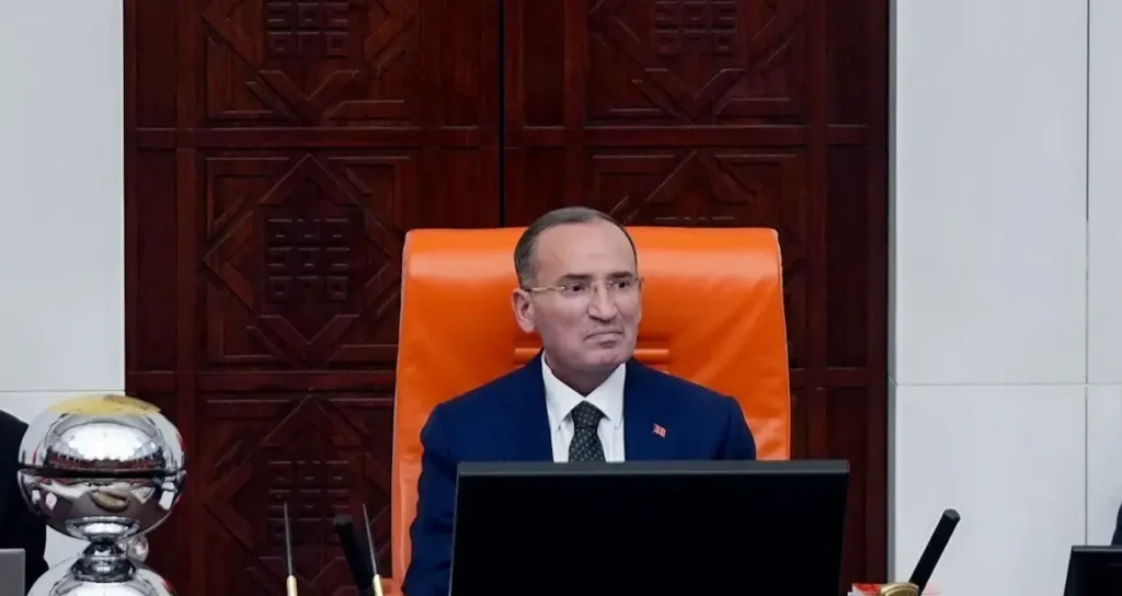 AKP Şanlıurfa Milletvekili Bekir Bozdağ TBMM Başkanvekilliği Görevinden Ayrıldı