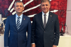 Ali Mahir Başarır Cemil Tugay'ın AKP'ye Geçişine Sert Sözlerle Tepki Gösterdi